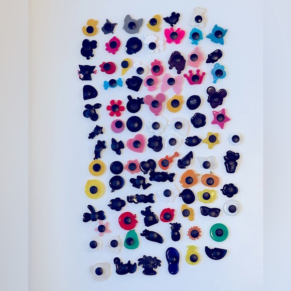 Fun assortment of 91 Charms for Crocs or Croc-like sandals - Picture 2 of 2